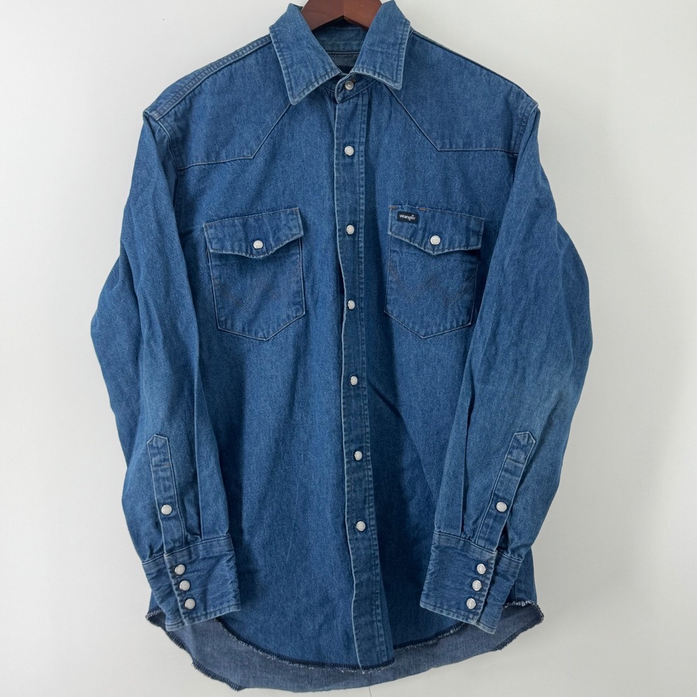 Wrangler Mens Western Denim Pearl Snap Shirt Medium Wash Raw Hem Blue L/S